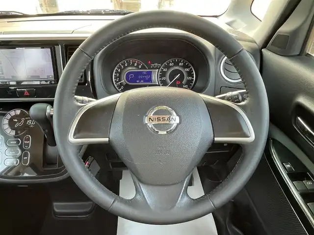 日産 デイズ ルークス ハイウェイスターX 宮崎県 2017(平29)年 5.5万km ホワイトパール ナビ【AVIC-RZ301】/アラウンドビューモニター/フルセグTV/パワースライドドア/アイドリングストップ/衝突軽減ブレーキ/純正14インチAW/LEDヘッドライト/エアバックW＋サイド/プッシュスタート/メモリナビ