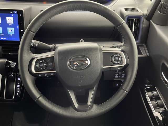 ダイハツ タント カスタム RS スタイルセレクション 宮崎県 2022(令4)年 4万km ブラックマイカメタリック/レーザーブルークリスタルシャイン 2トーン スマートアシスト３/〇衝突警報機能／衝突回避支援ブレーキ機能（対車両・対歩行者）/〇車線逸脱警報機能/〇誤発進抑制制御機能（前方、後方）/〇オートハイビーム/〇先行車発進お知らせ機能/〇レーダークルーズコントロール/〇コーナーセンサー/純正9インチSDナビ/フルセグTV/CD/DVD/Bluetooth/パノラマモニター/両側パワースライドドア/合皮シート/シートヒーター/LEDヘッドライト/アイドリングストップ/純正ナビ一体型ドライブレコーダー/ビルトインETC/純正15インチAW