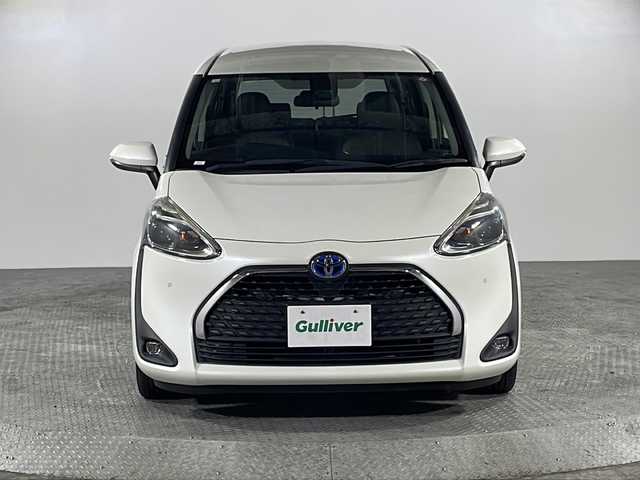トヨタ シエンタ ハイブリッド G クエロ 沖縄県 2018(平30)年 7.3万km ホワイトパールクリスタルシャイン 県外仕入 /禁煙車 /社外ナビ(TV/CD/DVD/Bluetooth) /バックカメラ /トヨタセーフティセンス /ハーフレザーシート/クルーズコントロール /ETC /スペアキー /USB充電 /オートマチックハイビーム /車線逸脱警報