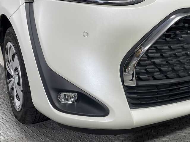 トヨタ シエンタ ハイブリッド G クエロ 沖縄県 2018(平30)年 7.3万km ホワイトパールクリスタルシャイン 県外仕入 /禁煙車 /社外ナビ(TV/CD/DVD/Bluetooth) /バックカメラ /トヨタセーフティセンス /ハーフレザーシート/クルーズコントロール /ETC /スペアキー /USB充電 /オートマチックハイビーム /車線逸脱警報