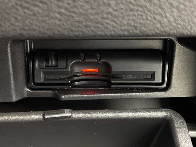 日産 セレナ ハイウェイスター プロパイロットED 岐阜県 2017(平29)年 5.8万km アズライトブルー プロパイロット/純正フリップダウンモニター/純正9インチメモリナビ/フルセグ/BT/DVD/BD/USB/バックカメラ/純正ドライブレコーダー/ビルトインETC/衝突軽減ブレーキ/両側パワースライドドア/クリアランスソナー/純正16インチAW/純正フロアマット/サイドバイザー/LEDオートライト/フォグランプ/シートバックテーブル/サンシェード/アイドリングストップ/ステアリングスイッチ/スマートキー/スペアキー