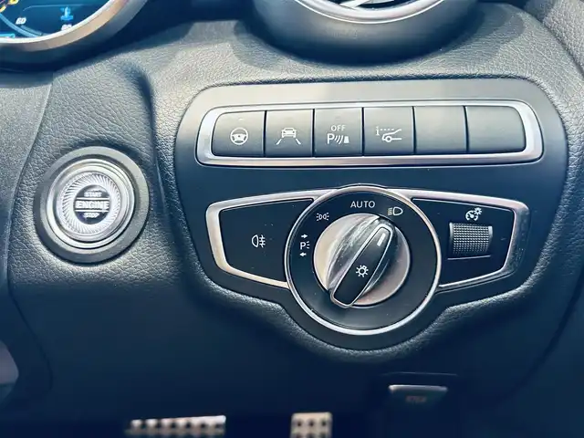 メルセデス・ベンツ Ｃ２２０ｄ ローレウスED スポーツプラスPKG 大阪府 2021(令3)年 3.3万km オブシディアンブラック レザーエクスクルーシブP/レーダーセーフティP/ワンオーナー/HUD/ACC/Burmeste/純正ナビ/TV/360度カメラ/applecarplay/純正18インチAW/LEDヘッドライト/電動リアゲート/ワイヤレス充電/赤革/メモリ付きパワーシート/エアシートヒーター/パフュームアトマイザー/ブラインドスポット