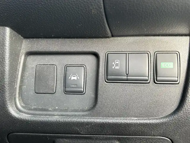 日産 セレナ ハイウェイスター Sハイブリッド 宮崎県 2014(平26)年 9.7万km ブリリアントホワイトパール /ナビ(AVIC-MRZ09)//TV/CD/DVD/Bluetooth//ETC//片側パワースライドドア//フリップダウンモニター//純正フロアマット//純正アルミホイール//ドアバイザー//取扱説明書//保証書//スペアキー×１