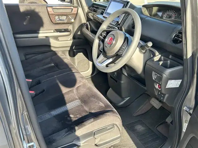 ホンダ Ｎ ＢＯＸ カスタム G L ホンダセンシング 愛媛県 2019(平31)年 5.3万km シャイニンググレーM 社外ナビ（Panasonic製）/BT/AM・FM/CD/DVD/フルセグTV/ビルトインETC/前後ドライブレコーダー/バックカメラ/コーナーセンサー/クルーズコントロール/衝突軽減システム/レーンキープアシスト/横滑り防止装置/片側パワースライドドア/後席フルフラットシート/LEDヘッドライト/フォグランプ/純正アルミホイール