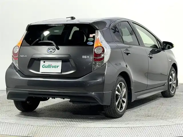 トヨタ アクア G ブラックソフトレザーセレ 大阪府 2014(平26)年 6.9万km グレーメタリック 黒革シート 純正エアロ モデリスタ15incAW 純正ナビTV バックカメラ スマートキー プッシュスタート アイドリングストップ オートライト オートエアコン ETC ワンオーナー