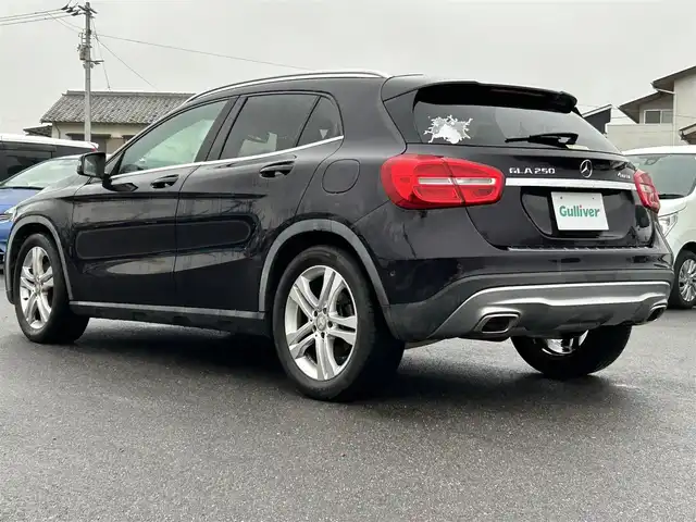 メルセデス・ベンツ ＧＬＡ２５０ 4マチック 香川県 2014(平26)年 3.7万km 黒 純正ナビゲーション/【フルセグ/BT】/バックカメラ/シートヒーター/前後コーナーセンサー/ステアリングリモコン/レーダークルーズコントロール/パドルシフト/LEDヘッドライト/オートハイビーム/純正18インチアルミホイール/電動リアゲート/CPAプラス（緊急ブレーキ装置）/ヒルホルダー（坂道発進補助装置）/ESP（横滑り防止）/リモコンキー