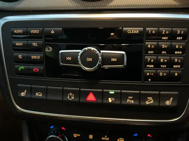 メルセデス・ベンツ ＧＬＡ２５０ 4マチック 香川県 2014(平26)年 3.7万km 黒 純正ナビゲーション/【フルセグ/BT】/バックカメラ/シートヒーター/前後コーナーセンサー/ステアリングリモコン/レーダークルーズコントロール/パドルシフト/LEDヘッドライト/オートハイビーム/純正18インチアルミホイール/電動リアゲート/CPAプラス（緊急ブレーキ装置）/ヒルホルダー（坂道発進補助装置）/ESP（横滑り防止）/リモコンキー