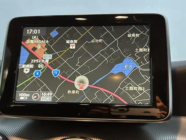 メルセデス・ベンツ ＧＬＡ２５０ 4マチック 香川県 2014(平26)年 3.7万km 黒 純正ナビゲーション/【フルセグ/BT】/バックカメラ/シートヒーター/前後コーナーセンサー/ステアリングリモコン/レーダークルーズコントロール/パドルシフト/LEDヘッドライト/オートハイビーム/純正18インチアルミホイール/電動リアゲート/CPAプラス（緊急ブレーキ装置）/ヒルホルダー（坂道発進補助装置）/ESP（横滑り防止）/リモコンキー