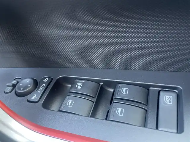 トヨタ ライズ Z 熊本県 2025(令7)年 0.1千km ブラックマイカメタリック/シャイニングホワイトパール ワンオーナー/プッシュスタート/純正ディスプレイオーディオ/全方位カメラ/純正17インチAW/レーダークルーズ/前席シートヒーター/LEDヘッドライト/オートライト/フォグライト/前後コーナーセンサー/横滑り防止装置/ウィンカーミラー/純正フロアマット/新車保証書/取扱説明書/スマートスペアキー×1本