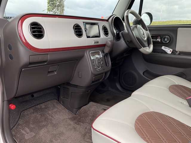 スズキ ラパン ショコラ X 新潟県 2013(平25)年 5.3万km シャンパンピンクPM 社外SDナビ(MDV-L300)/CD/DVD/ワンセグテレビ/革シート/ベンチシート/スマートキー/プッシュスタート/キセノンヘッドライト/オートライト/アイドリングストップ