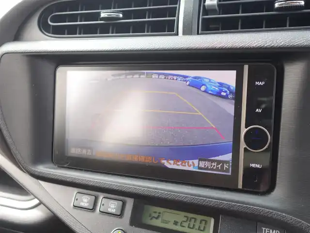 トヨタ アクア G 山形県 2014(平26)年 7.1万km ブラックマイカ 純正HDDナビ/　　【CD DVD BT ワンセグ USB AM/FM】/バックカメラ/オートライト/シートヒーター/15インチアルミホイール/アイドリングストップ/ステアリングスイッチ/電動格納ウィンカーミラー/フロアマット/ドアバイザ―/スマートキー/ETC