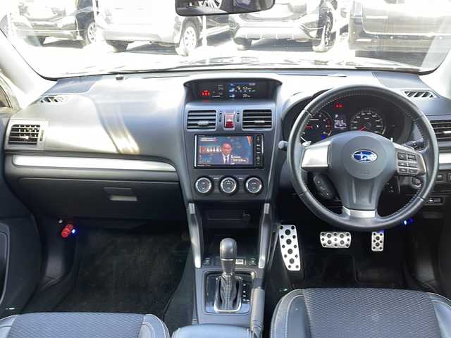 スバル フォレスター 2．0XT アイサイト 長野県 2013(平25)年 8.7万km クリスタルブラックシリカ (株)IDOMが運営する【じしゃロン長野店】の自社ローン専用車両になりますこちらは現金またはオートローンご利用時の価格です。自社ローンご希望の方は別途その旨お申付け下さい