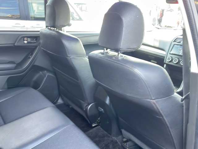 スバル フォレスター 2．0XT アイサイト 長野県 2013(平25)年 8.7万km クリスタルブラックシリカ (株)IDOMが運営する【じしゃロン長野店】の自社ローン専用車両になりますこちらは現金またはオートローンご利用時の価格です。自社ローンご希望の方は別途その旨お申付け下さい