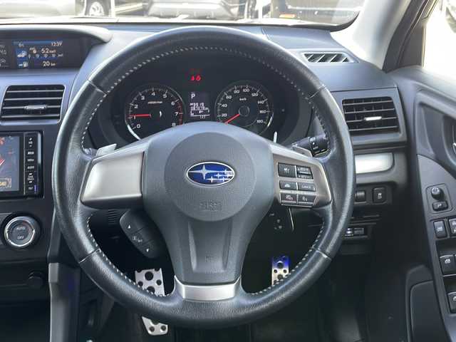 スバル フォレスター 2．0XT アイサイト 長野県 2013(平25)年 8.7万km クリスタルブラックシリカ (株)IDOMが運営する【じしゃロン長野店】の自社ローン専用車両になりますこちらは現金またはオートローンご利用時の価格です。自社ローンご希望の方は別途その旨お申付け下さい