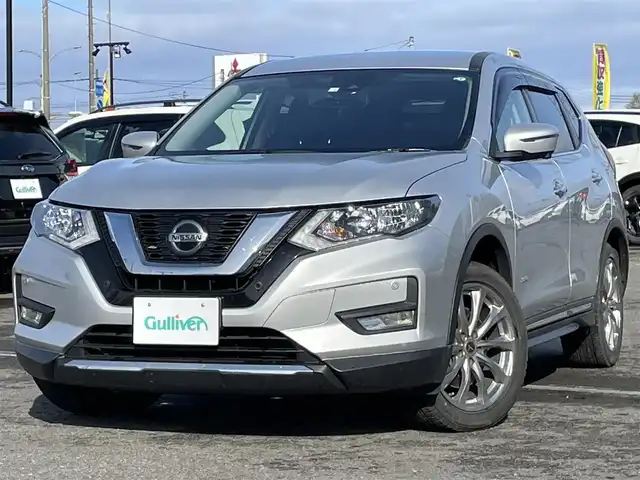 日産 エクストレイル ハイブリッド 20S 道央・札幌 2020(令2)年 8.8万km ブリリアントシルバー ４WD/純正SDナビ/AM/FM/BT/CD/AUX/ワンセグ/衝突被害軽減ブレーキ/横滑り防止装置/クルーズコントロール/ダウンヒルアシストコントロール/パーキングアシスト/クリアランスソナー/バックカメラ/サイドカメラ/フロントカメラ/全方位カメラ/アラウンドビューモニター/ビルトインETC/レザーシート/ステアリングリモコン/ECON/プッシュスタート/スマートキー/ハロゲンヘッドライト/オートライト/フォグランプ/ヘッドライトレベライザー/電動格納ミラー/ウィンカーミラー/社外フロアマット/ドアバイザー/スペアキー/スチールホイール付夏タイヤ積込/　（純正ホイールキャップ有）/225/65/R17/2019年/山3mm
