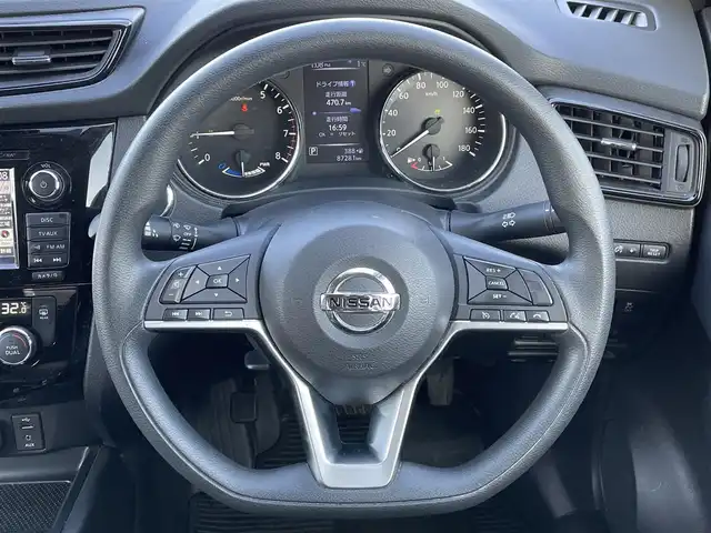 日産 エクストレイル ハイブリッド 20S 道央・札幌 2020(令2)年 8.8万km ブリリアントシルバー ４WD/純正SDナビ/AM/FM/BT/CD/AUX/ワンセグ/衝突被害軽減ブレーキ/横滑り防止装置/クルーズコントロール/ダウンヒルアシストコントロール/パーキングアシスト/クリアランスソナー/バックカメラ/サイドカメラ/フロントカメラ/全方位カメラ/アラウンドビューモニター/ビルトインETC/レザーシート/ステアリングリモコン/ECON/プッシュスタート/スマートキー/ハロゲンヘッドライト/オートライト/フォグランプ/ヘッドライトレベライザー/電動格納ミラー/ウィンカーミラー/社外フロアマット/ドアバイザー/スペアキー/スチールホイール付夏タイヤ積込/　（純正ホイールキャップ有）/225/65/R17/2019年/山3mm