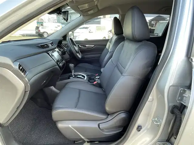 日産 エクストレイル ハイブリッド 20S 道央・札幌 2020(令2)年 8.8万km ブリリアントシルバー ４WD/純正SDナビ/AM/FM/BT/CD/AUX/ワンセグ/衝突被害軽減ブレーキ/横滑り防止装置/クルーズコントロール/ダウンヒルアシストコントロール/パーキングアシスト/クリアランスソナー/バックカメラ/サイドカメラ/フロントカメラ/全方位カメラ/アラウンドビューモニター/ビルトインETC/レザーシート/ステアリングリモコン/ECON/プッシュスタート/スマートキー/ハロゲンヘッドライト/オートライト/フォグランプ/ヘッドライトレベライザー/電動格納ミラー/ウィンカーミラー/社外フロアマット/ドアバイザー/スペアキー/スチールホイール付夏タイヤ積込/　（純正ホイールキャップ有）/225/65/R17/2019年/山3mm