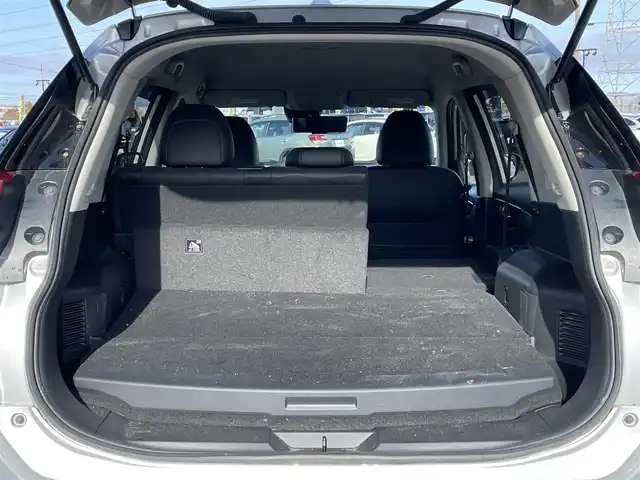 日産 エクストレイル ハイブリッド 20S 道央・札幌 2020(令2)年 8.8万km ブリリアントシルバー ４WD/純正SDナビ/AM/FM/BT/CD/AUX/ワンセグ/衝突被害軽減ブレーキ/横滑り防止装置/クルーズコントロール/ダウンヒルアシストコントロール/パーキングアシスト/クリアランスソナー/バックカメラ/サイドカメラ/フロントカメラ/全方位カメラ/アラウンドビューモニター/ビルトインETC/レザーシート/ステアリングリモコン/ECON/プッシュスタート/スマートキー/ハロゲンヘッドライト/オートライト/フォグランプ/ヘッドライトレベライザー/電動格納ミラー/ウィンカーミラー/社外フロアマット/ドアバイザー/スペアキー/スチールホイール付夏タイヤ積込/　（純正ホイールキャップ有）/225/65/R17/2019年/山3mm