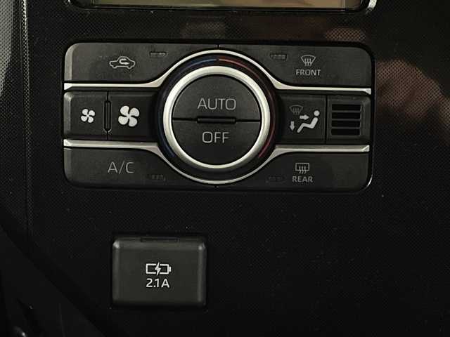 トヨタ ルーミー G 新潟県 2024(令6)年 0.8万km ブラックマイカメタリック 4WD/スマートアシスト/メモリナビ/　CD/DVD/Bluetooth/フルセグ/バックカメラ/両側パワースライドドア/LEDオートライト/シートヒーター/ステアリングリモコン/レーンキープアシスト/フォグランプ/電格ミラー/ウィンカーミラー/スマートキー/ビルトインETC