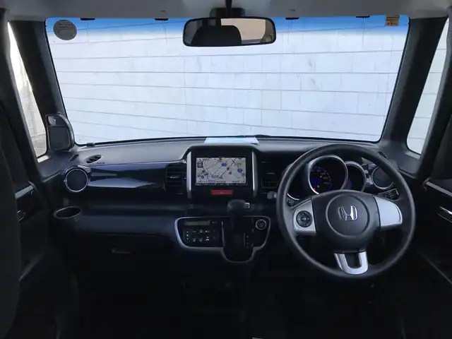 ホンダ Ｎ ＢＯＸ カスタム G Aパッケージ 栃木県 2014(平26)年 7.3万km プレミアムホワイトパール 株)IDOMが運営する【じしゃロン小山店】の自社ローン専用車両になります。こちらは現金またはオートローンご利用時の価格です。自社ローンご希望の方は別途その旨お申付け下さい//禁煙車/純正フルセグナビ/（CD/DVD/AM/FMラジオ）/スマートキー/プッシュスタート/バックカメラ/片側パワースライドドア/チップアップシート/シティブレーキアクティブシステム/アイドリングストップ/ステアリングリモコン/電動格納ドアミラー/パワーウインドウ/オートライト