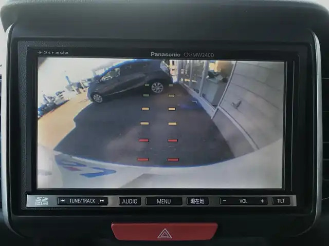 ホンダ Ｎ ＢＯＸ カスタム G Aパッケージ 栃木県 2014(平26)年 7.3万km プレミアムホワイトパール 株)IDOMが運営する【じしゃロン小山店】の自社ローン専用車両になります。こちらは現金またはオートローンご利用時の価格です。自社ローンご希望の方は別途その旨お申付け下さい//禁煙車/純正フルセグナビ/（CD/DVD/AM/FMラジオ）/スマートキー/プッシュスタート/バックカメラ/片側パワースライドドア/チップアップシート/シティブレーキアクティブシステム/アイドリングストップ/ステアリングリモコン/電動格納ドアミラー/パワーウインドウ/オートライト