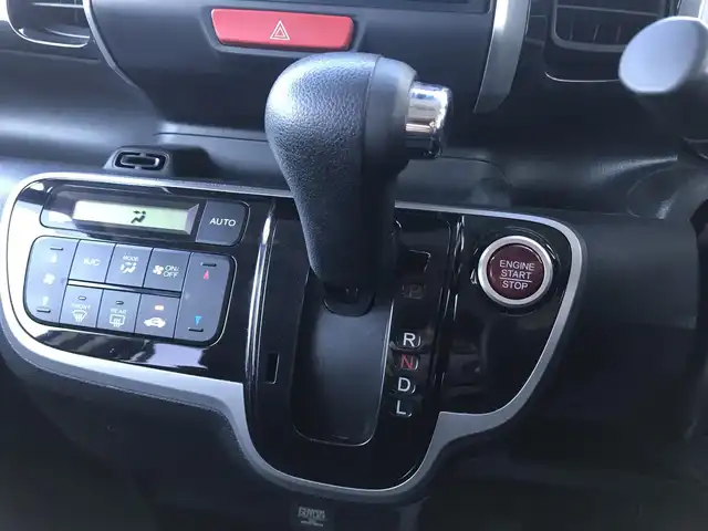 ホンダ Ｎ ＢＯＸ カスタム G Aパッケージ 栃木県 2014(平26)年 7.3万km プレミアムホワイトパール 株)IDOMが運営する【じしゃロン小山店】の自社ローン専用車両になります。こちらは現金またはオートローンご利用時の価格です。自社ローンご希望の方は別途その旨お申付け下さい//禁煙車/純正フルセグナビ/（CD/DVD/AM/FMラジオ）/スマートキー/プッシュスタート/バックカメラ/片側パワースライドドア/チップアップシート/シティブレーキアクティブシステム/アイドリングストップ/ステアリングリモコン/電動格納ドアミラー/パワーウインドウ/オートライト