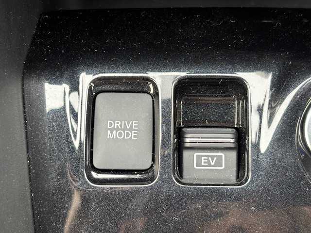 日産 キックス X 宮城県 2020(令2)年 3.7万km ラディアントレッド 登録時走行距離36519km/カープレイ対応ナビ/Alexa/AAC/ステアリングヒーター/ステアリングリモコン/デジタルインナーミラー/アラウンドビューモニター/プロパイロット/コーナーセンサー/ドライブレコーダー/ビルトインETC/ハーフレザーシート/シートヒーター（D＋N席）/純正アルミホイール/衝突軽減システム/純正LEDヘッドライト/スペアキー有/プッシュスタート