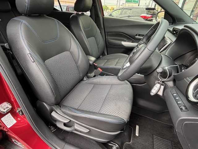 日産 キックス X 宮城県 2020(令2)年 3.7万km ラディアントレッド 登録時走行距離36519km/カープレイ対応ナビ/Alexa/AAC/ステアリングヒーター/ステアリングリモコン/デジタルインナーミラー/アラウンドビューモニター/プロパイロット/コーナーセンサー/ドライブレコーダー/ビルトインETC/ハーフレザーシート/シートヒーター（D＋N席）/純正アルミホイール/衝突軽減システム/純正LEDヘッドライト/スペアキー有/プッシュスタート