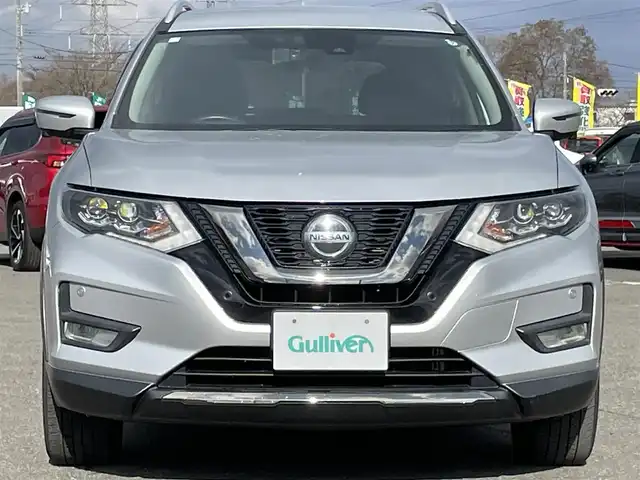 日産 エクストレイル 20Xi Vセレクション 道央・札幌 2020(令2)年 5.8万km ブリリアントシルバー ４WD/純正ディーラーOPナビ/CD/DVD/BD/BT/フルセグ/プロパイロット/エマージェンシーブレーキ/横滑り防止装置/レーダークルーズコントロール/ヒルディセントコントロール/レーンキープアシスト/ハンドルアシスト/クリアランスソナー/アラウンドビューモニター/ビルトインETC/ドライブレコーダー/アイドリングストップ/デジタルインナーミラー/トランスファー切替/パワーバックドア/前席パワーシート/全席シートヒーター/カプロンシート/革巻きステアリング/ステアリングリモコン/電動パーキング/オートブレーキホールド/プッシュスタート/スマートキー/LEDヘッドライト/オートライト/フォグランプ/電動格納ミラー/ヒーテッドドアミラー/ウィンカーミラー/純正フロアマット/ドアバイザー