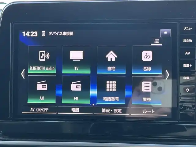 日産 ノート X 群馬県 2023(令5)年 1.9万km ピュアホワイトパール ワンオーナー/寒冷地仕様/純正メモリナビ/　(AM/FM/TV/BT/SD)/アラウンドビューモニター/エマージェンシーブレーキ/レーンキープアシスト/ブラインドスポットモニター/ふらつき警報/スマートルームミラー/AUTOライト/AUTOハイビーム/純正フロアマット/純正ドアバイザー/前席シートヒーター/ステアリングヒーター/LEDヘッドライト/取扱説明書/保証書/スペアキー