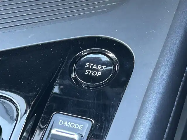 日産 ノート X 群馬県 2023(令5)年 1.9万km ピュアホワイトパール ワンオーナー/寒冷地仕様/純正メモリナビ/　(AM/FM/TV/BT/SD)/アラウンドビューモニター/エマージェンシーブレーキ/レーンキープアシスト/ブラインドスポットモニター/ふらつき警報/スマートルームミラー/AUTOライト/AUTOハイビーム/純正フロアマット/純正ドアバイザー/前席シートヒーター/ステアリングヒーター/LEDヘッドライト/取扱説明書/保証書/スペアキー