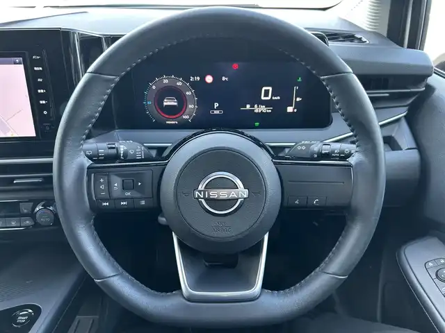 日産 ノート X 群馬県 2023(令5)年 1.9万km ピュアホワイトパール ワンオーナー/寒冷地仕様/純正メモリナビ/　(AM/FM/TV/BT/SD)/アラウンドビューモニター/エマージェンシーブレーキ/レーンキープアシスト/ブラインドスポットモニター/ふらつき警報/スマートルームミラー/AUTOライト/AUTOハイビーム/純正フロアマット/純正ドアバイザー/前席シートヒーター/ステアリングヒーター/LEDヘッドライト/取扱説明書/保証書/スペアキー