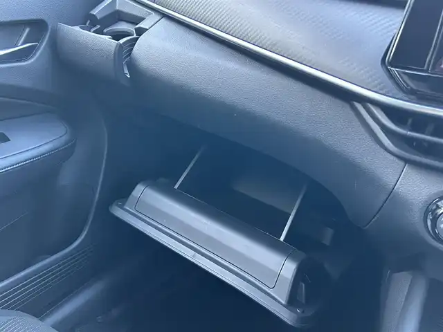 日産 ノート X 群馬県 2023(令5)年 1.9万km ピュアホワイトパール ワンオーナー/寒冷地仕様/純正メモリナビ/　(AM/FM/TV/BT/SD)/アラウンドビューモニター/エマージェンシーブレーキ/レーンキープアシスト/ブラインドスポットモニター/ふらつき警報/スマートルームミラー/AUTOライト/AUTOハイビーム/純正フロアマット/純正ドアバイザー/前席シートヒーター/ステアリングヒーター/LEDヘッドライト/取扱説明書/保証書/スペアキー