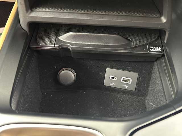 レクサス ＮＸ 350h Fスポーツ 福島県 2024(令6)年 2.8万km ホワイトノーヴァガラスフレーク /ワンオーナー//４WD//Lexus Safety System＋//プリクラッシュセーフティー//レーダークルーズコントロール//レーントレーシングアシスト//ロードサインアシスト//純正14インチディスプレイオーディオ（ナビ付き）//フルセグTV//Bluetooth/USB接続//全方位カメラ//ETC2.0//本革シート//パワーシート（D/N）//シートヒーター（D/N）//シートベンチレーション（D/N）//ツインムーンルーフ//純正フロアマット//ハンズフリーパワーバックドア//純正20インチアルミホイール//LEDヘッドライト//オートマチックハイビーム//コーナーセンサー//純正ドライブレコーダー（前後）//充電用USBポート//電動パーキングブレーキ//ブレーキホールド//パドルシフト//スペアキー//カードキー//保証書//取扱説明書