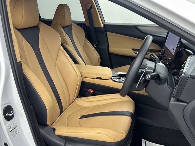 レクサス ＮＸ 350h Fスポーツ 福島県 2024(令6)年 2.8万km ホワイトノーヴァガラスフレーク /ワンオーナー//４WD//Lexus Safety System＋//プリクラッシュセーフティー//レーダークルーズコントロール//レーントレーシングアシスト//ロードサインアシスト//純正14インチディスプレイオーディオ（ナビ付き）//フルセグTV//Bluetooth/USB接続//全方位カメラ//ETC2.0//本革シート//パワーシート（D/N）//シートヒーター（D/N）//シートベンチレーション（D/N）//ツインムーンルーフ//純正フロアマット//ハンズフリーパワーバックドア//純正20インチアルミホイール//LEDヘッドライト//オートマチックハイビーム//コーナーセンサー//純正ドライブレコーダー（前後）//充電用USBポート//電動パーキングブレーキ//ブレーキホールド//パドルシフト//スペアキー//カードキー//保証書//取扱説明書