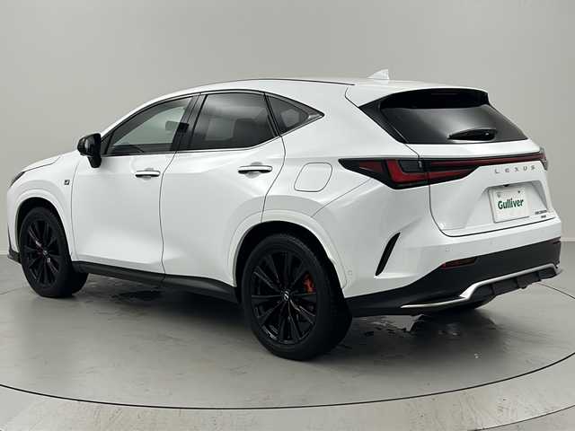 レクサス ＮＸ 350h Fスポーツ 福島県 2024(令6)年 2.8万km ホワイトノーヴァガラスフレーク /ワンオーナー//４WD//Lexus Safety System＋//プリクラッシュセーフティー//レーダークルーズコントロール//レーントレーシングアシスト//ロードサインアシスト//純正14インチディスプレイオーディオ（ナビ付き）//フルセグTV//Bluetooth/USB接続//全方位カメラ//ETC2.0//本革シート//パワーシート（D/N）//シートヒーター（D/N）//シートベンチレーション（D/N）//ツインムーンルーフ//純正フロアマット//ハンズフリーパワーバックドア//純正20インチアルミホイール//LEDヘッドライト//オートマチックハイビーム//コーナーセンサー//純正ドライブレコーダー（前後）//充電用USBポート//電動パーキングブレーキ//ブレーキホールド//パドルシフト//スペアキー//カードキー//保証書//取扱説明書