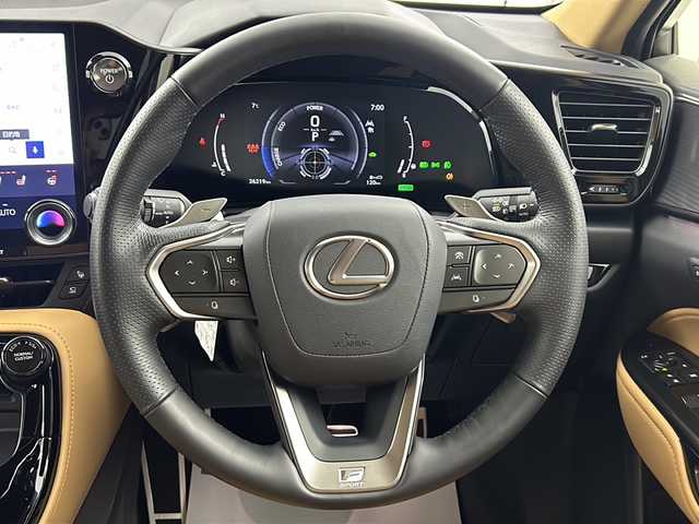 レクサス ＮＸ 350h Fスポーツ 福島県 2024(令6)年 2.8万km ホワイトノーヴァガラスフレーク /ワンオーナー//４WD//Lexus Safety System＋//プリクラッシュセーフティー//レーダークルーズコントロール//レーントレーシングアシスト//ロードサインアシスト//純正14インチディスプレイオーディオ（ナビ付き）//フルセグTV//Bluetooth/USB接続//全方位カメラ//ETC2.0//本革シート//パワーシート（D/N）//シートヒーター（D/N）//シートベンチレーション（D/N）//ツインムーンルーフ//純正フロアマット//ハンズフリーパワーバックドア//純正20インチアルミホイール//LEDヘッドライト//オートマチックハイビーム//コーナーセンサー//純正ドライブレコーダー（前後）//充電用USBポート//電動パーキングブレーキ//ブレーキホールド//パドルシフト//スペアキー//カードキー//保証書//取扱説明書