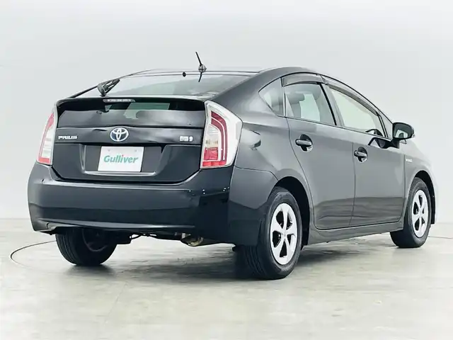 トヨタ プリウス S 福島県 2014(平26)年 7.6万km ブラック 純正７インチナビ/・型番；NSZN-W64T/・フルセグ/TV/SD/CD/DVD/BT/AM/FM/HIDオートライト/・フォグライト/電動格納ミラー/・ウィンカーミラー/ステアリングスイッチ/純正フロアマット/純正ドアバイザー/プッシュスタート/・スマートキー