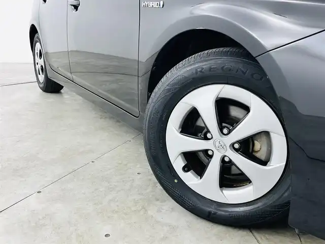 トヨタ プリウス S 福島県 2014(平26)年 7.6万km ブラック 純正７インチナビ/・型番；NSZN-W64T/・フルセグ/TV/SD/CD/DVD/BT/AM/FM/HIDオートライト/・フォグライト/電動格納ミラー/・ウィンカーミラー/ステアリングスイッチ/純正フロアマット/純正ドアバイザー/プッシュスタート/・スマートキー