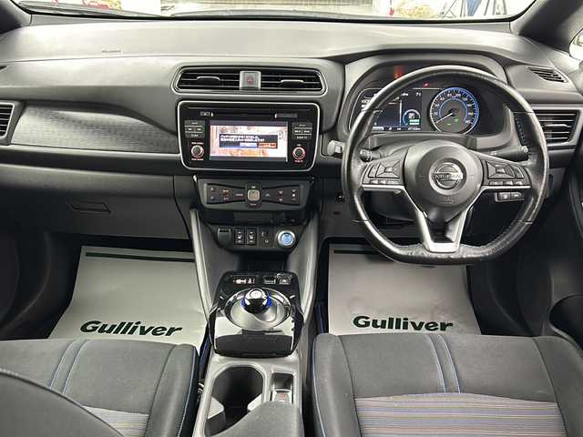 日産 リーフ X 福島県 2018(平30)年 4.8万km ブリリアントホワイトパール/オーロラフレアブルーパール 2トーン /禁煙車　//アラウンドビューモニター//プロパイロットパーキングシステム　//エマージェンシーブレーキ//クルーズコントロール//インテリジェントルームミラー　//車線逸脱支援//純正ナビ/・BT.CD.DVD.USB.AUX/・フルセグTV//シートヒーター(D/N)//ステアリングヒーター　//ドライブレコーダー(前のみ)　//ＥＴＣ　　//ＬＥＤヘッドライト　//ｅペダル//取扱説明書//ドライブレコーダー取扱説明書