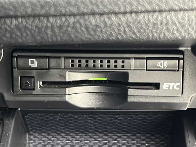 トヨタ マークＸ 250G Sパッケージ G’s 宮城県 2013(平25)年 7.4万km ホワイトパールクリスタルシャイン 禁煙車/ワンオーナー/ムーンルーフ/G’sエアロパーツ（F/S/R）/クルーズコントロール/純正7インチナビ/・AM/FM/CD/DVD/BT/SD/フルセグTV/ビルトインETC/革巻きステアリング/ステアリングスイッチ/パドルスイッチ/ハーフレザーシート/プッシュスタート/スマートキー/MT付きATシフト/LEDヘッドライト/LEDフォグランプ/純正19インチアルミホイール/純正フロアマット/純正ドアバイザー/横滑り防止装置/ワイパーデアイサー