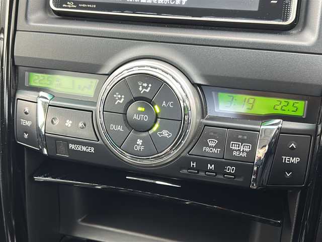 トヨタ マークＸ 250G Sパッケージ G’s 宮城県 2013(平25)年 7.4万km ホワイトパールクリスタルシャイン 禁煙車/ワンオーナー/ムーンルーフ/G’sエアロパーツ（F/S/R）/クルーズコントロール/純正7インチナビ/・AM/FM/CD/DVD/BT/SD/フルセグTV/ビルトインETC/革巻きステアリング/ステアリングスイッチ/パドルスイッチ/ハーフレザーシート/プッシュスタート/スマートキー/MT付きATシフト/LEDヘッドライト/LEDフォグランプ/純正19インチアルミホイール/純正フロアマット/純正ドアバイザー/横滑り防止装置/ワイパーデアイサー