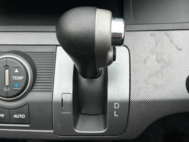 ホンダ フリード Giエアロ 宮城県 2008(平20)年 8万km プレミアムホワイトパール 登録時走行距離７９６９５ｋｍ/CD/DVD/FM/AM/HDD/両側パワースライドドア/ETC/ステアリングリモコン/ドアバイザー/電格ミラー/フォグランプ/フロント無限グリル/無限アルミホイール/AAC/３列目シート