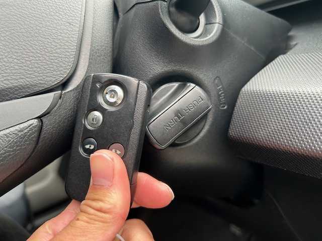 ホンダ フリード Giエアロ 宮城県 2008(平20)年 8万km プレミアムホワイトパール 登録時走行距離７９６９５ｋｍ/CD/DVD/FM/AM/HDD/両側パワースライドドア/ETC/ステアリングリモコン/ドアバイザー/電格ミラー/フォグランプ/フロント無限グリル/無限アルミホイール/AAC/３列目シート