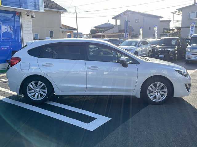 スバル インプレッサ スポーツ 2．0i アイサイト 長野県 2015(平27)年 9.1万km クリスタルホワイトP (株)IDOMが運営する【じしゃロン長野店】の自社ローン専用車両になりますこちらは現金またはオートローンご利用時の価格です。自社ローンご希望の方は別途その旨お申付け下さい/純正ナビ/バックカメラ/ステアリングスイッチ/ETC/クルーズコントロール/純正フロアマット