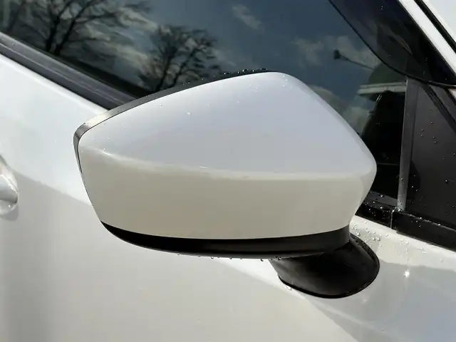 マツダ デミオ XD 岩手県 2015(平27)年 8.5万km スノーフレイクホワイトパールマイカ 禁煙車/4WD/ディーゼル/社外エンジンスターター/純正ナビ/→Bluetooth/FM/AM/AUX/USB/ステアリングスイッチ/横滑り防止装置/トノカバー/〇プッシュスタート/〇電動格納ミラー/〇ウィンカーミラー/〇ドアバイザー/〇フロアマット/〇シガーソケット/〇スマートキー/スペアキー