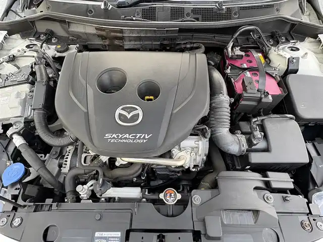 マツダ デミオ XD 岩手県 2015(平27)年 8.5万km スノーフレイクホワイトパールマイカ 禁煙車/4WD/ディーゼル/社外エンジンスターター/純正ナビ/→Bluetooth/FM/AM/AUX/USB/ステアリングスイッチ/横滑り防止装置/トノカバー/〇プッシュスタート/〇電動格納ミラー/〇ウィンカーミラー/〇ドアバイザー/〇フロアマット/〇シガーソケット/〇スマートキー/スペアキー