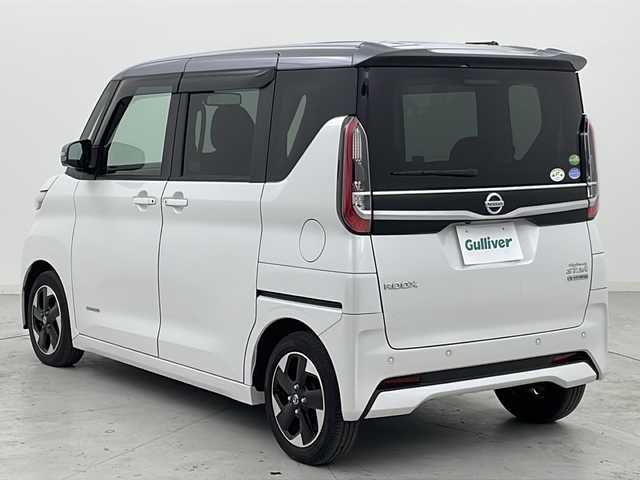 日産 ルークス ハイウェイスター X 宮城県 2020(令2)年 4.1万km チタニウムグレーM/シルキーホワイト 禁煙車/アラウンドビューモニター/エマージェンシーブレーキ/車線逸脱警報/オートハイビームアシスト/純正9インチナビ/・CD.DVD.SD.BT/フルセグTV/両側パワースライドドア/ハンズフリーオートスライドドア/前後コーナーセンサー/LEDヘッドライト/LEDフォグランプ/アイドリングストップ/横滑り防止装置/プッシュスタート/スマートキー/ロールサンシェード/純正14インチアルミホイール/純正フロアマット