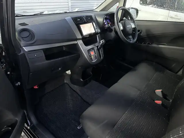 ダイハツ ムーヴ カスタム RS 道北・旭川 2013(平25)年 8万km ブラックマイカメタリック (株)IDOMが運営する【じしゃロン旭川店】の自社ローン対象車両になります。こちらは現金ご利用時の価格です。/自社ローンご希望の方は別途その旨お申付け下さい/　/・純正ナビ(CD/DVD/BT/SD/フルセグ)/・アイドリングストップ/・電動格納ウィンカーミラー/・フロントデアイサー/・リアデフォッガー/・プッシュスタート/・スマートキー1個/・フォグランプ/・オートライト/・現車装着サマータイヤ 純正AW165/55R15