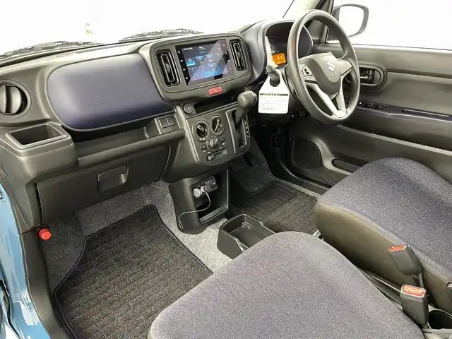 スズキ アルト L 福島県 2022(令4)年 2.6万km ダスクブルーメタリック セーフティサポート/・衝突被害軽減ブレーキ/・誤発進抑制機能/・車線逸脱抑制機能/・先行車発進お知らせ機能/・ハイビームアシスト/純正ディスプレイオーディオ/・Bluetooth/AM・FM・USB/・バックカメラ/・ETC/ドライブレコーダー/シートヒーター/ステアリングスイッチ/ハロゲンライト/・オートライト/・ヘッドライトリベライザー/リモコンキー/純正フロアマット/電動格納ミラー